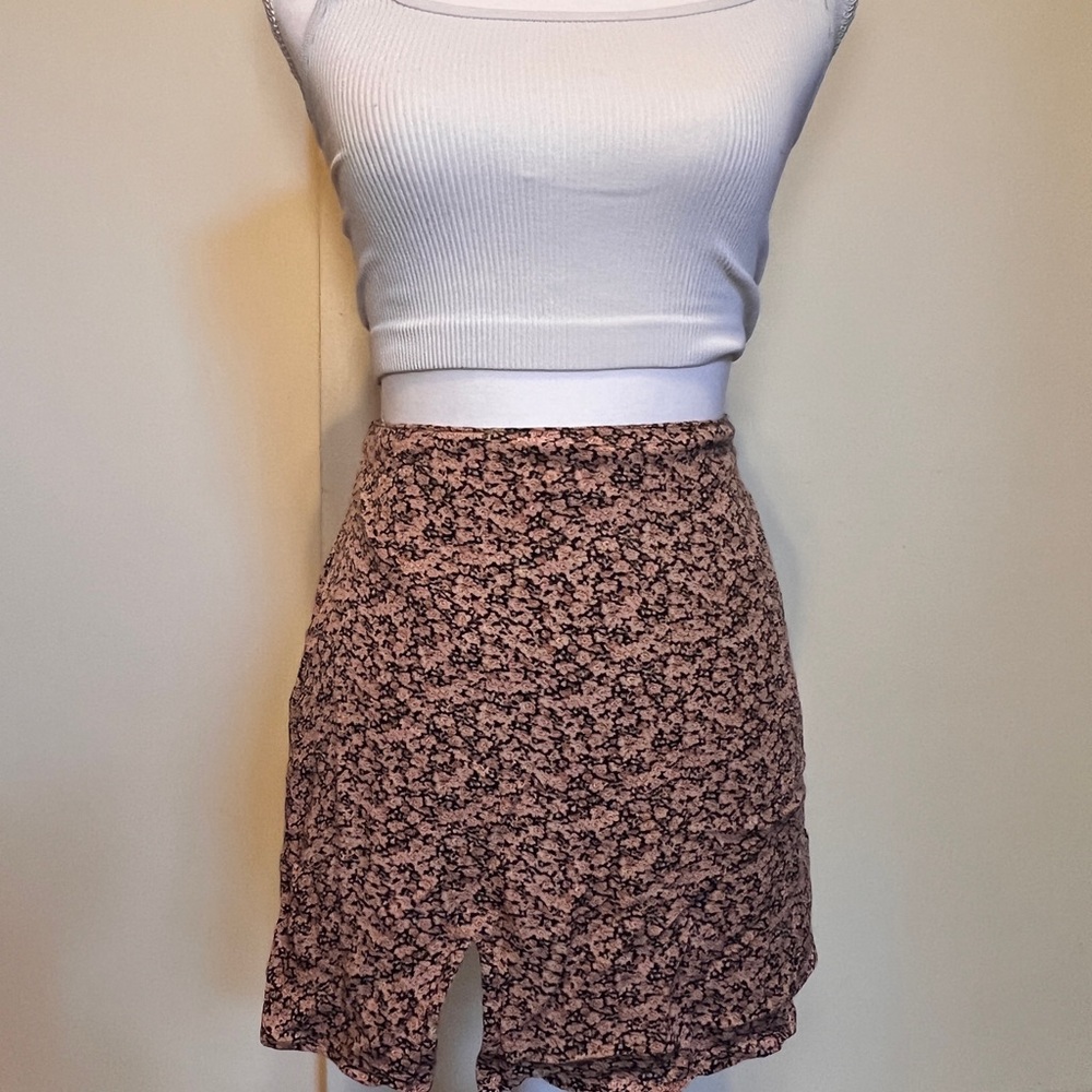 American Eagle Outfitters Floral Black and Pink Mini Skirt
